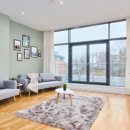 Apartment The Exquisite Penthouse Of Leeds - Parking