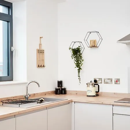 The Exquisite Penthouse Of Leeds - Parking Apartment *